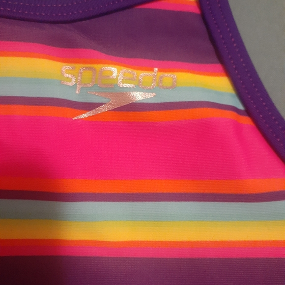 Teen Speedo One-Piece Bathing Suit. - Picture 2 of 7